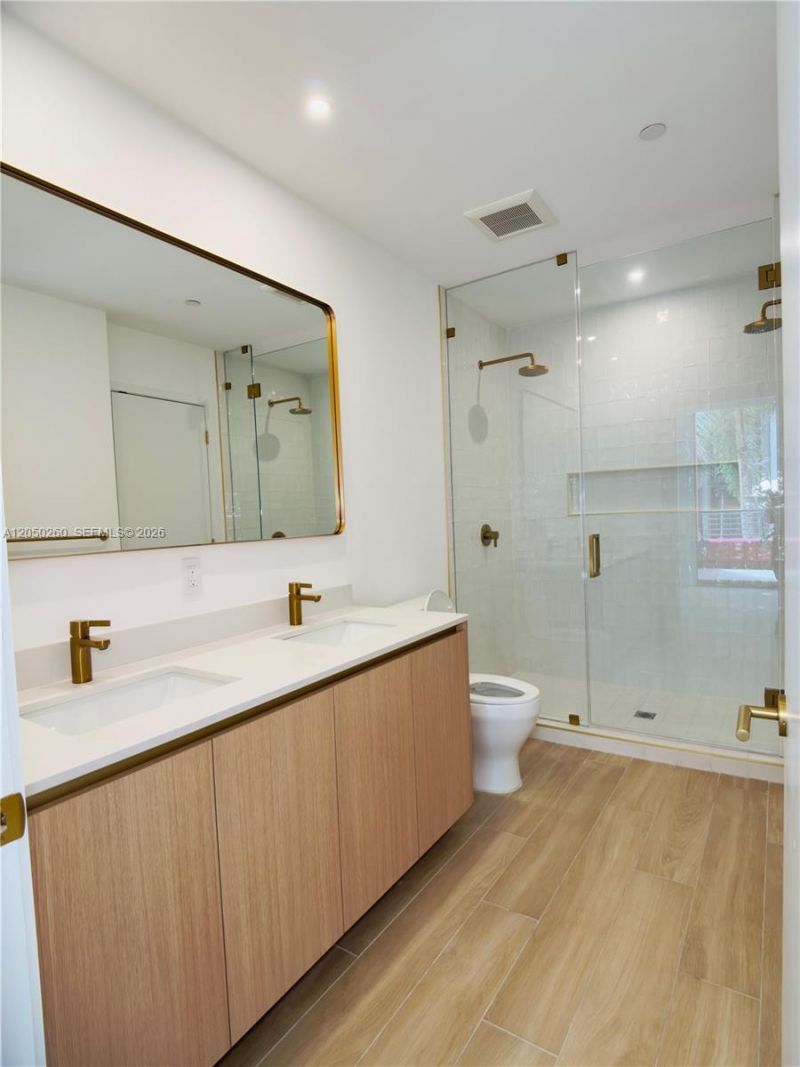90 NE 32 St, Unit 206, Miami, FL 33137 Photo