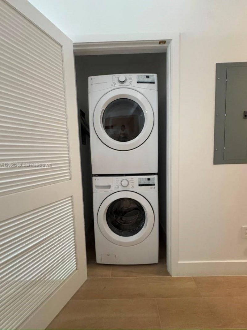 90 NE 32 St, Unit 206, Miami, FL 33137 Photo