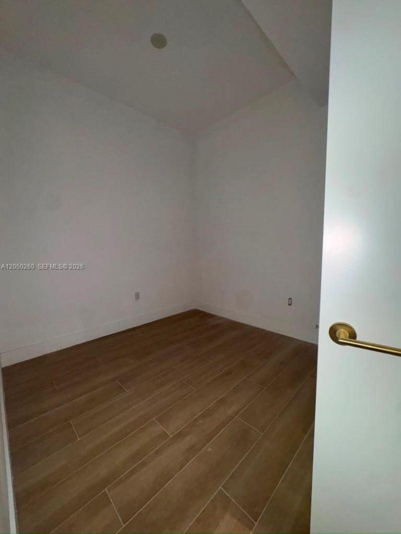 90 NE 32 St, Unit 206, Miami, FL 33137 Photo