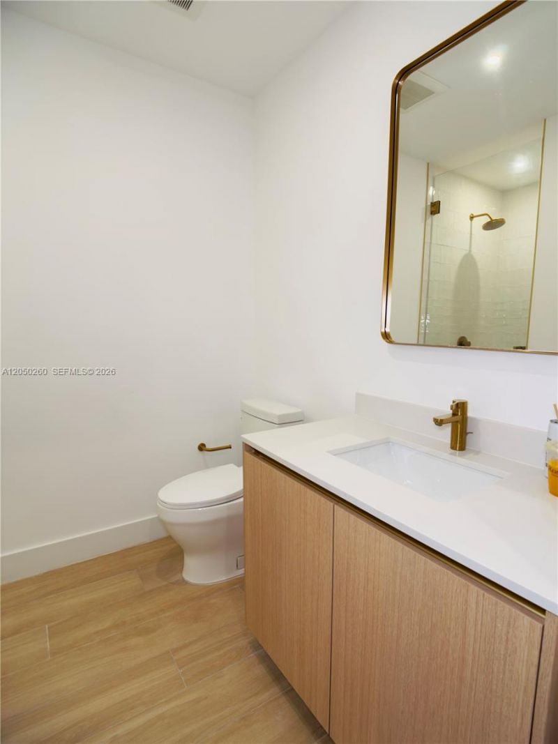 90 NE 32 St, Unit 206, Miami, FL 33137 Photo