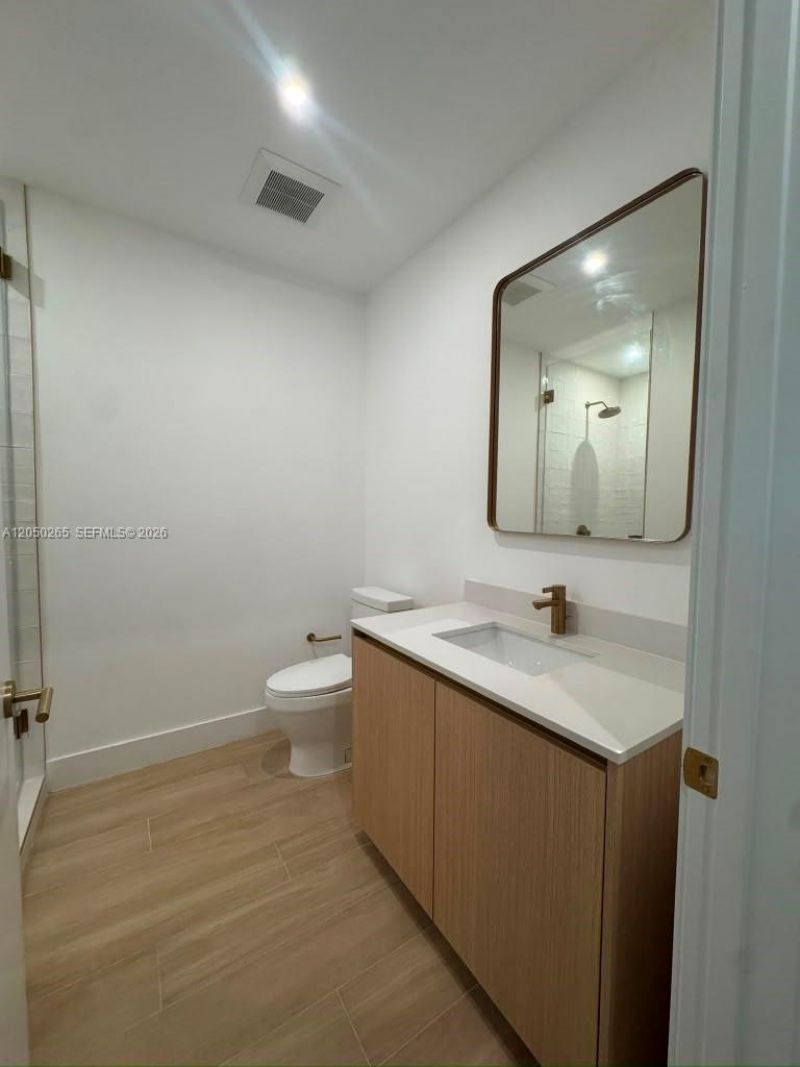 90 NE 32 St, Unit 210, Miami, FL 33137 Photo