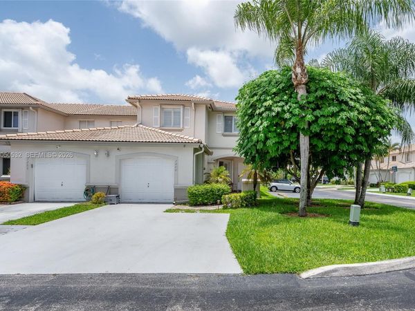 7240 SW 162nd Ct , Miami, FL 33193