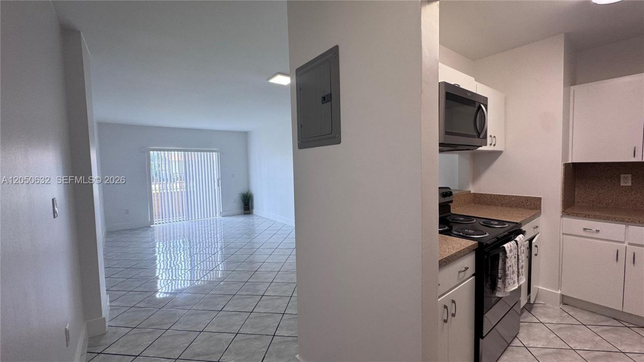 6090 W Flagler St , Unit 107, Miami, FL 33144 Photo