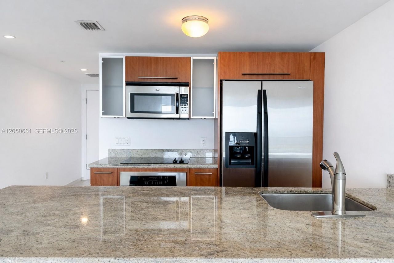 185 SW 7th St , Unit 3704, Miami, FL 33130 Photo