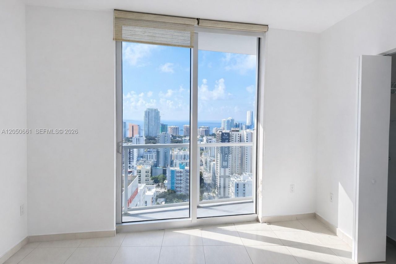 185 SW 7th St , Unit 3704, Miami, FL 33130 Photo