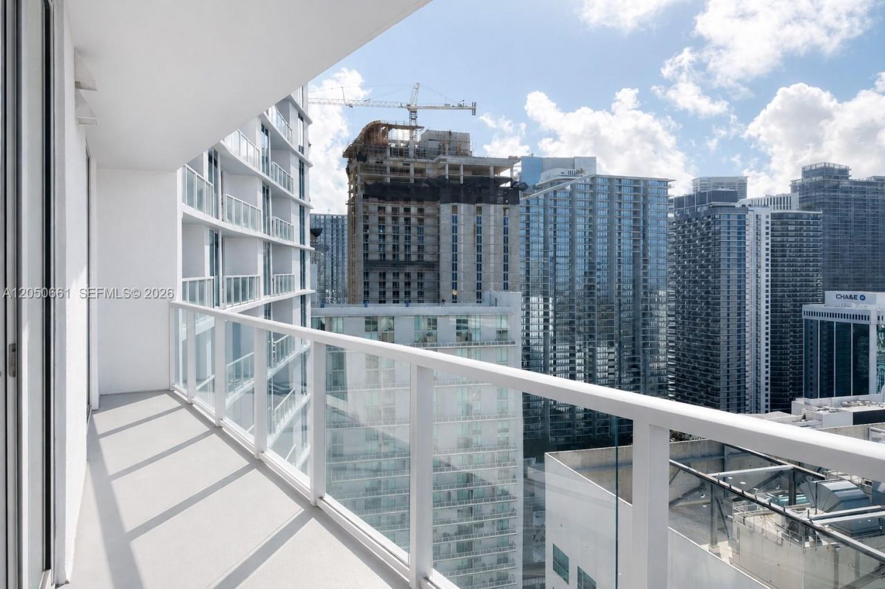 185 SW 7th St , Unit 3704, Miami, FL 33130 Photo