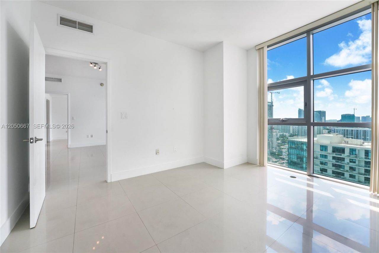 3301 NE 1st Ave, Unit H2810, Miami, FL 33137 Photo