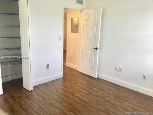 Unit 102-5, Miami, FL 33179