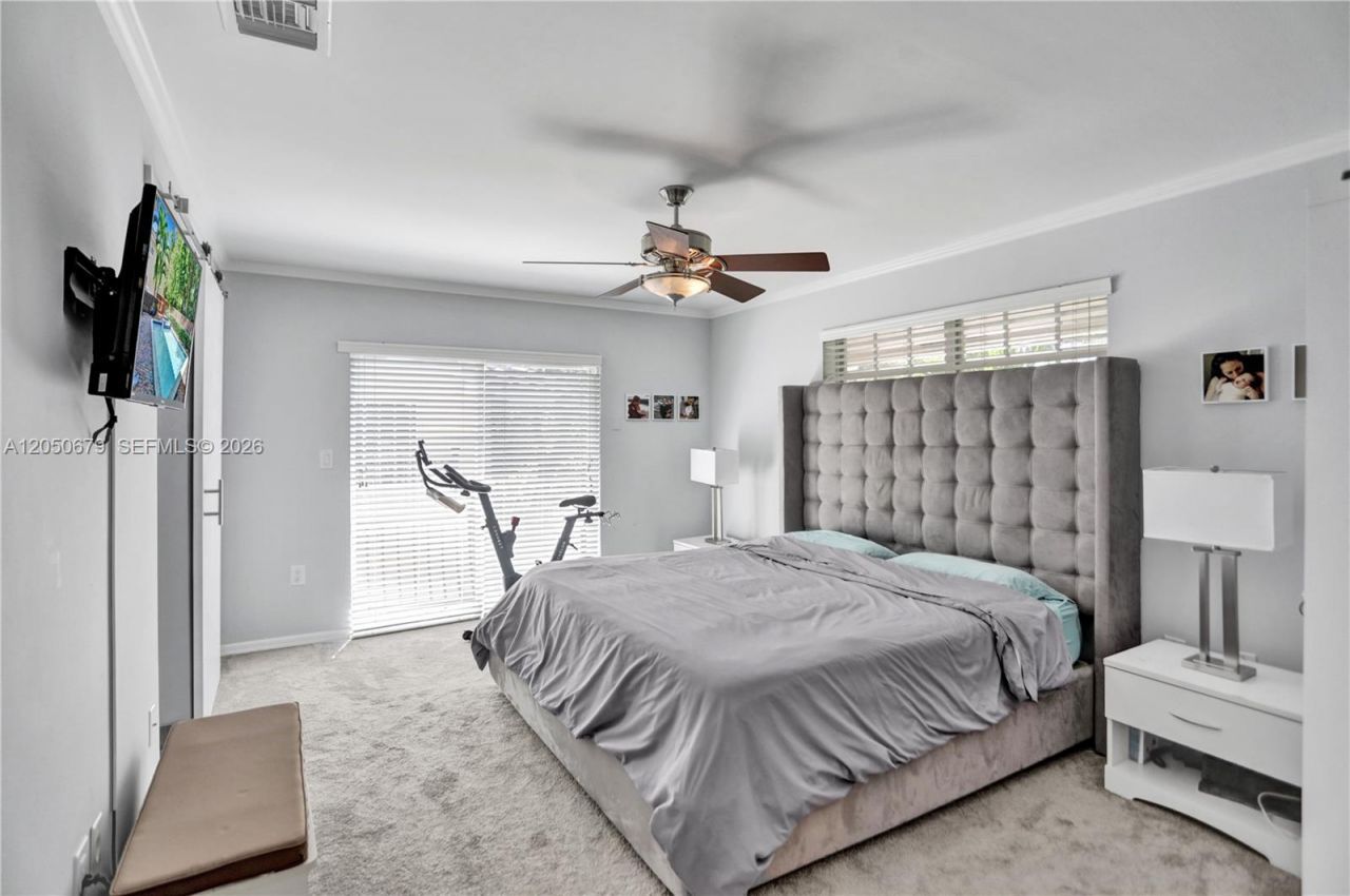 3135 Gifford Ln, Unit A, Miami, FL 33133 Photo
