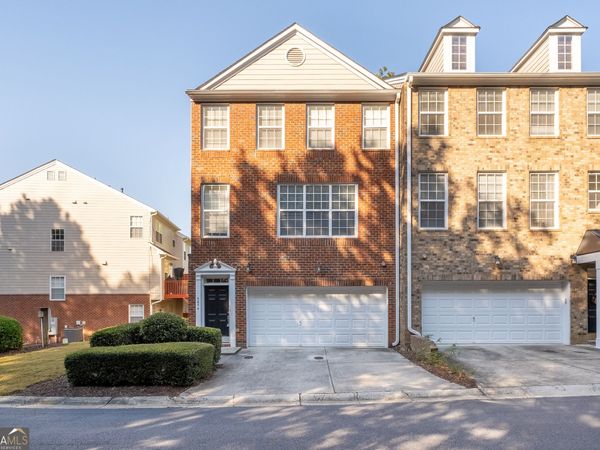 4674 Creekside Villas Way SE, Smyrna, GA 30082