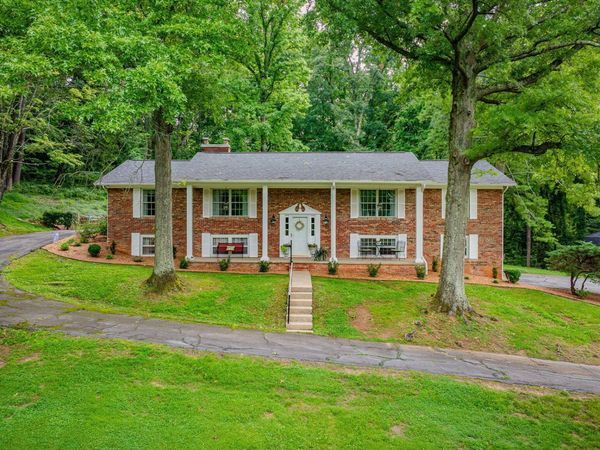 4625 Harbor Circle, Kingsport, TN 37664