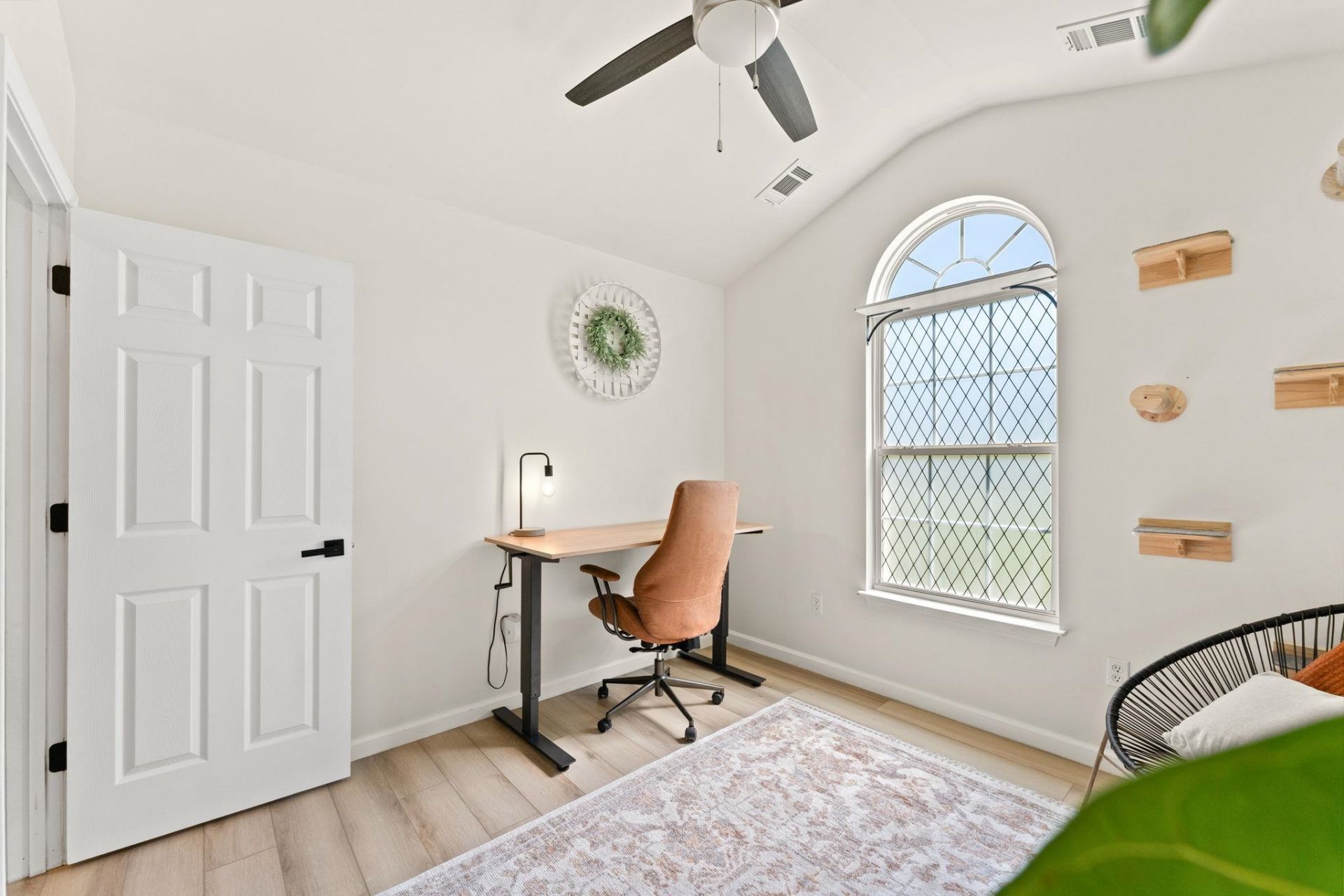 101 Sadler Way Photo 17