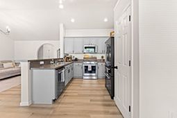 101 Sadler Way photo 4