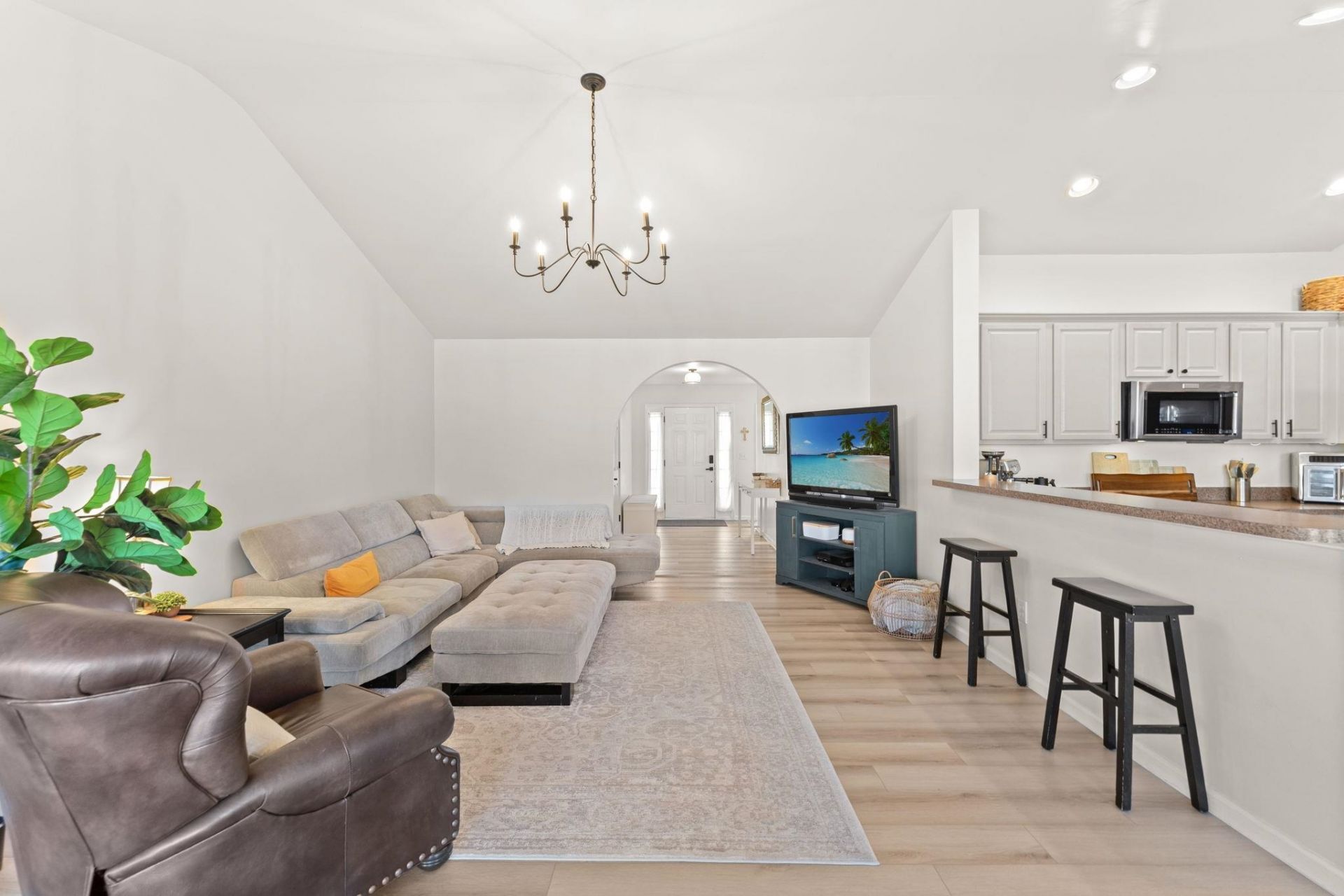101 Sadler Way Photo 6