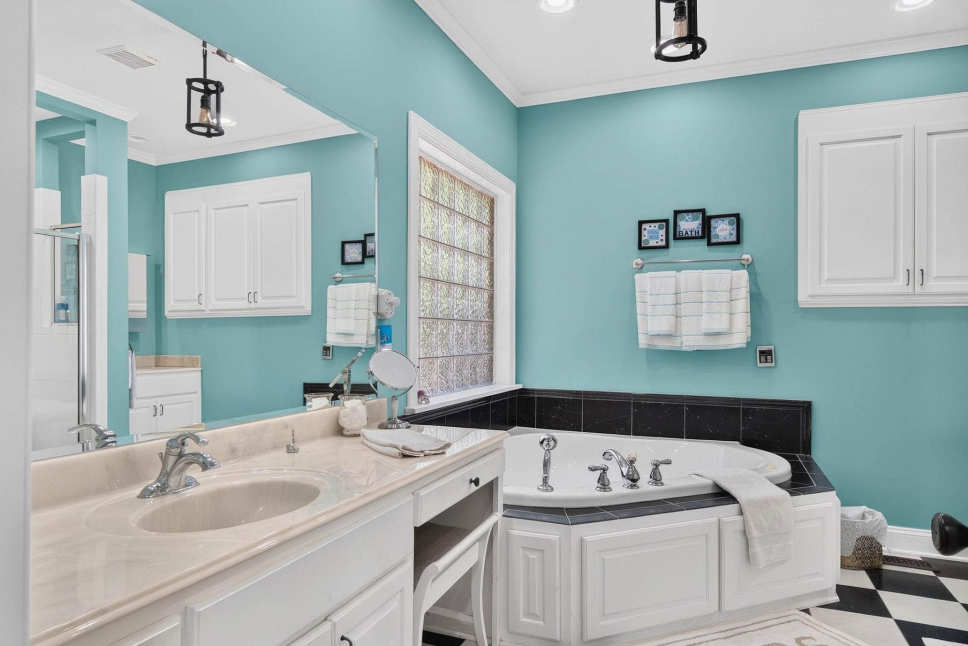 504 Sea Vista Ln. Photo 31