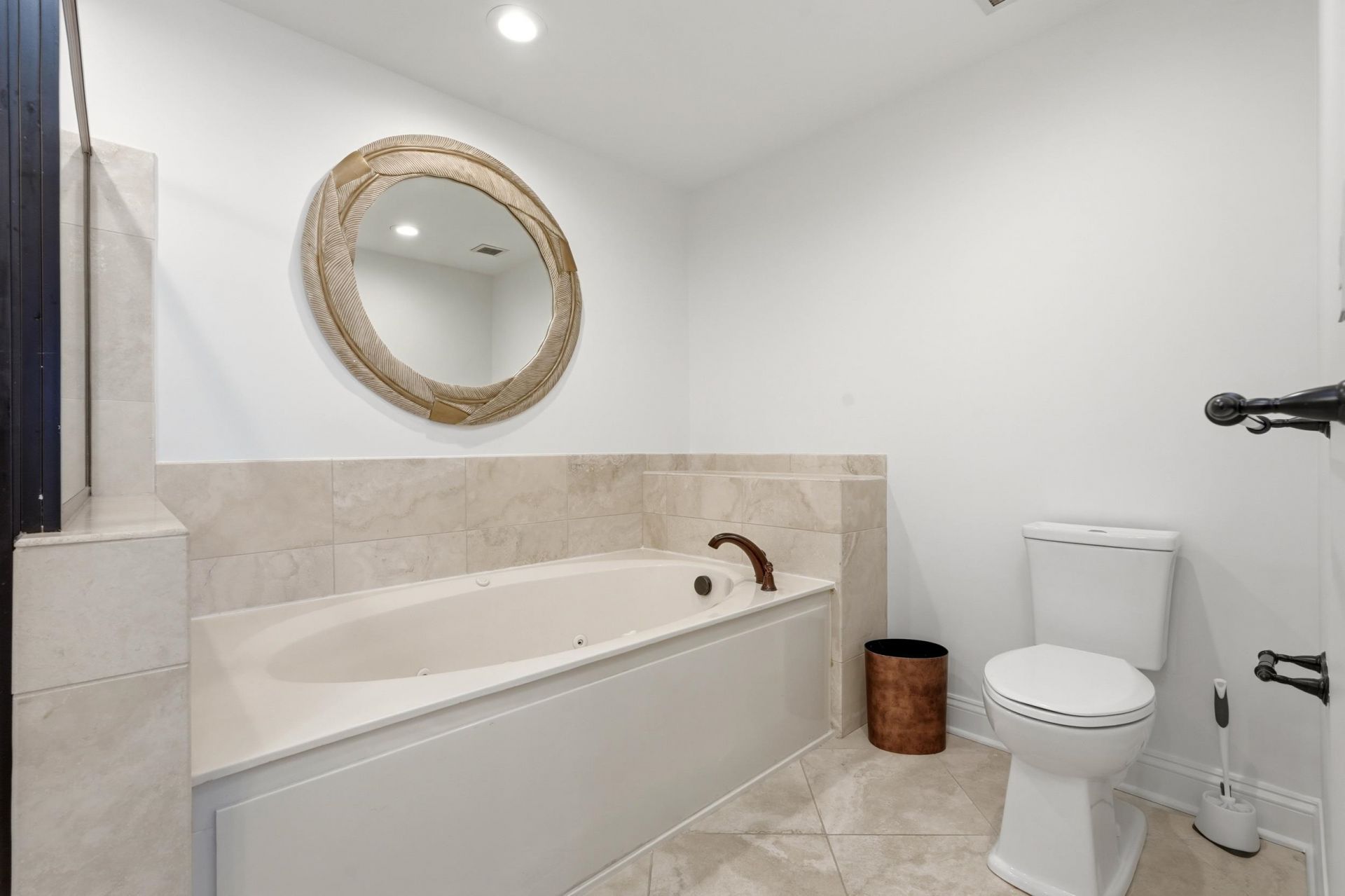 9547 Edgerton Dr.  Photo 23