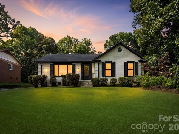 1830 Northbrook Drive , Charlotte, NC 28216
