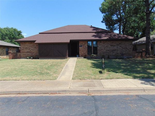 9 Whispering Lane, Hickory Creek, TX 75065