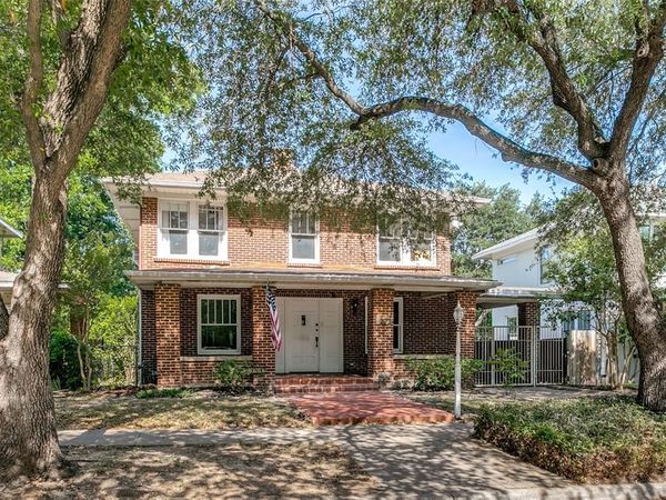 2212 Lipscomb Street , Fort Worth, TX 76110