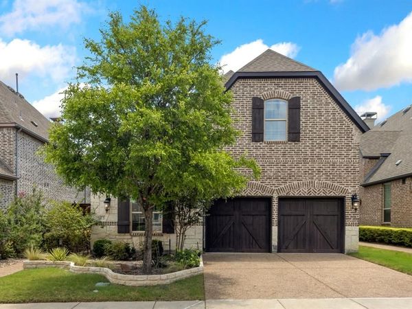 913 Royal Minister Boulevard, Lewisville, TX 75056