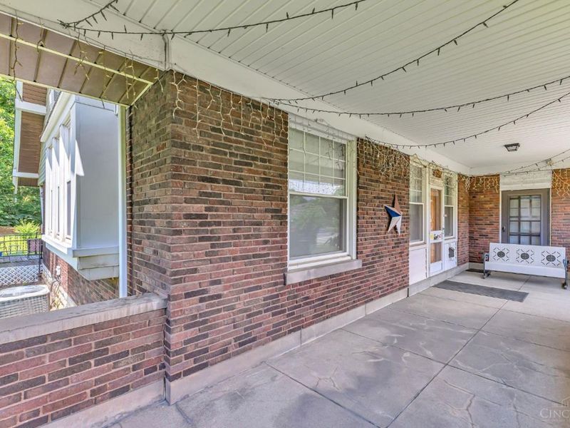 276 Kearney Street, Cincinnati, OH 45216 Photo 3