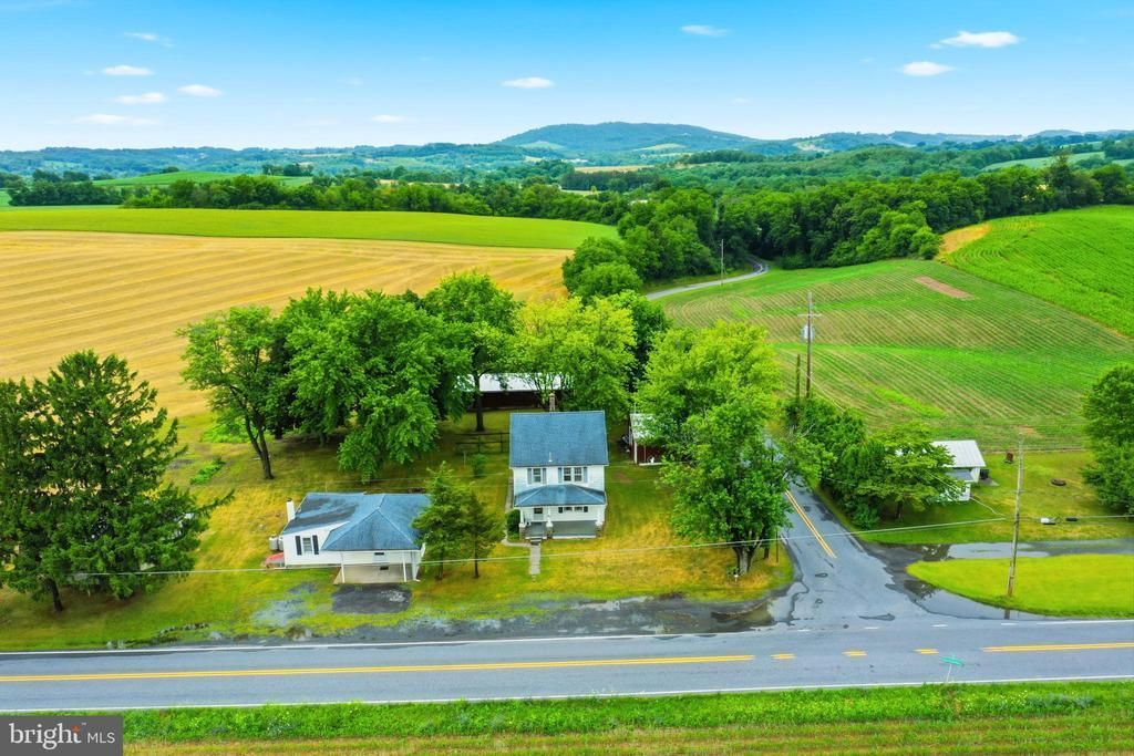 1405 & 1415 SHARTLESVILLE ROAD , MOHRSVILLE, PA 19541