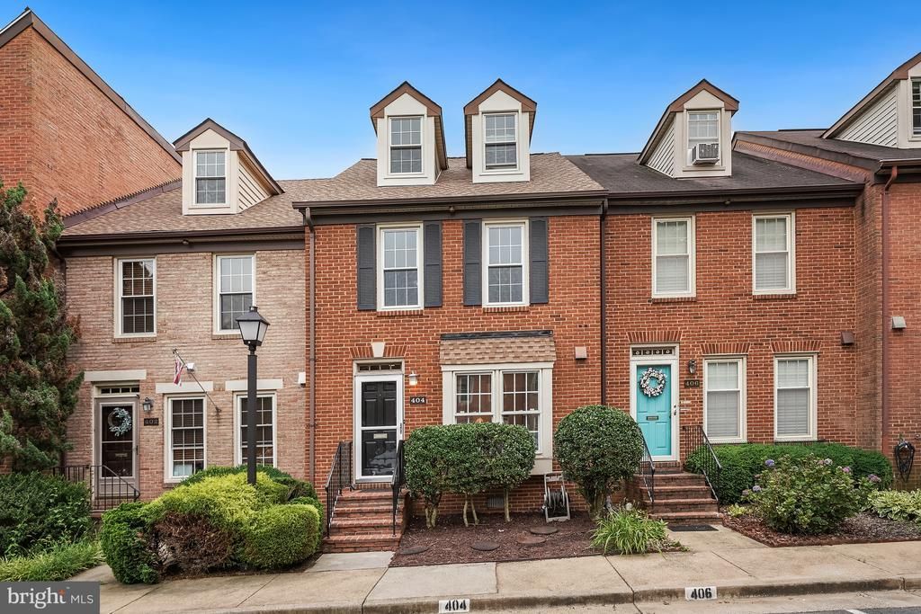 404 Glebe Road W , Alexandria, VA 22305 Main Photo