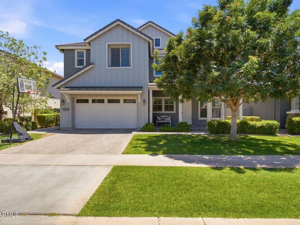 2939 E PINTO Drive, Gilbert, AZ 85296