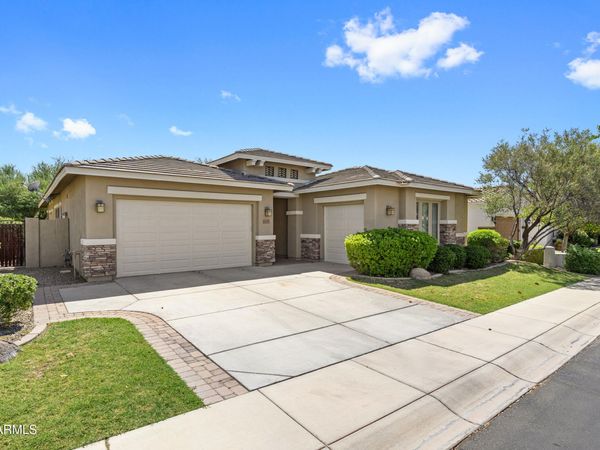 6692 S LYON Drive, Gilbert, AZ 85298