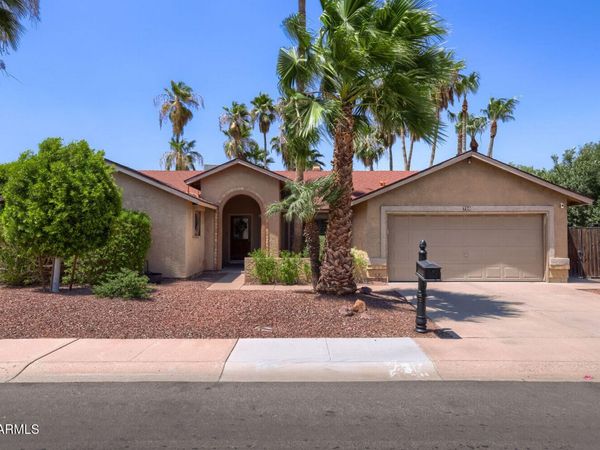 720 E GRANDVIEW Road, Phoenix, AZ 85022