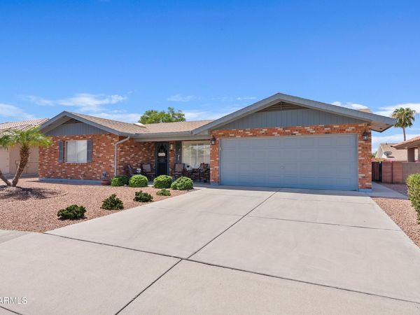 7713 E Navarro Avenue, Mesa, AZ 85209