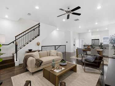 3200 Ross Avenue, Unit 28, Dallas, TX 75204