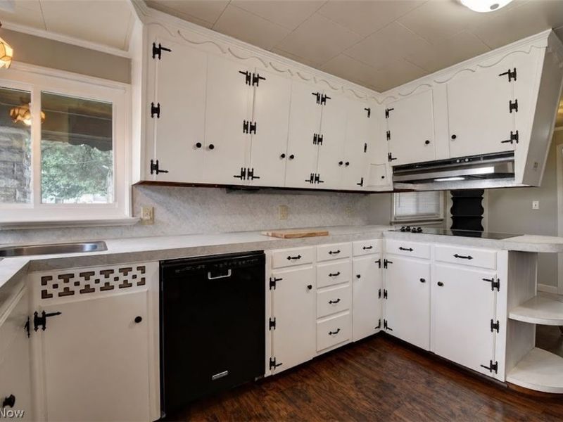 646 N Wooster Avenue, Strasburg, OH 44608 Photo 7