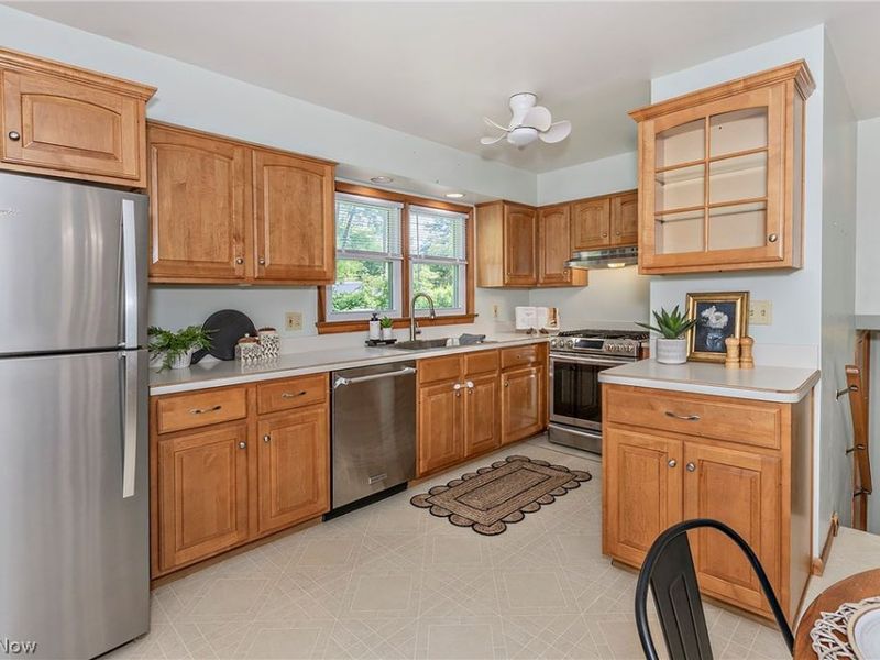 63 Shawondassee Drive, Timberlake, OH 44095 Photo 10