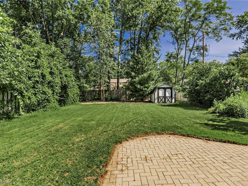 63 Shawondassee Drive, Timberlake, OH 44095 Photo 31
