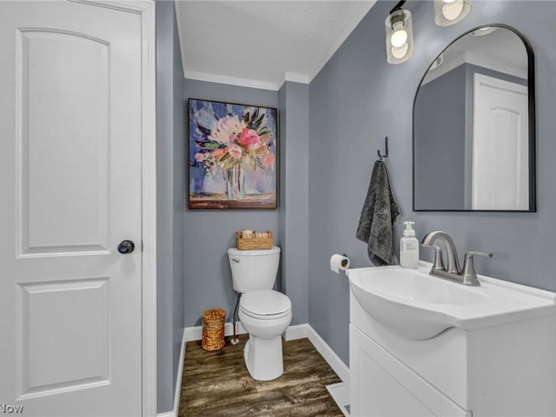 732 Falls Avenue, Cuyahoga Falls, OH 44221 Photo 11