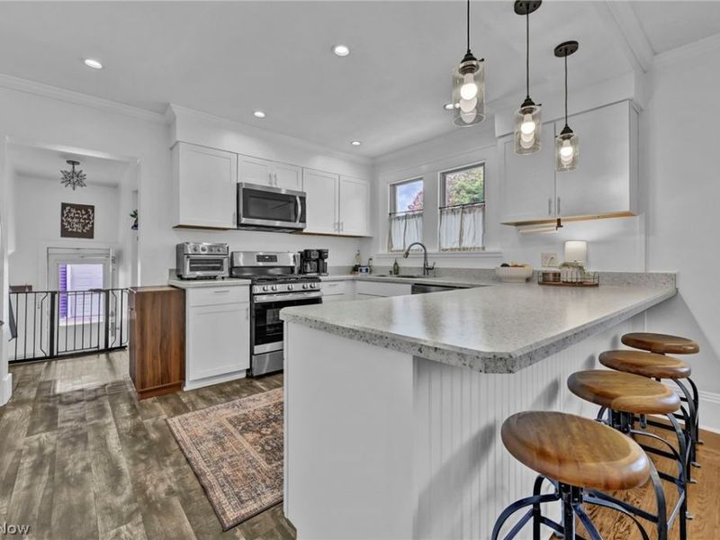 732 Falls Avenue, Cuyahoga Falls, OH 44221 Photo 8