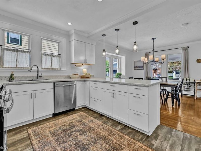 732 Falls Avenue, Cuyahoga Falls, OH 44221 Photo 9