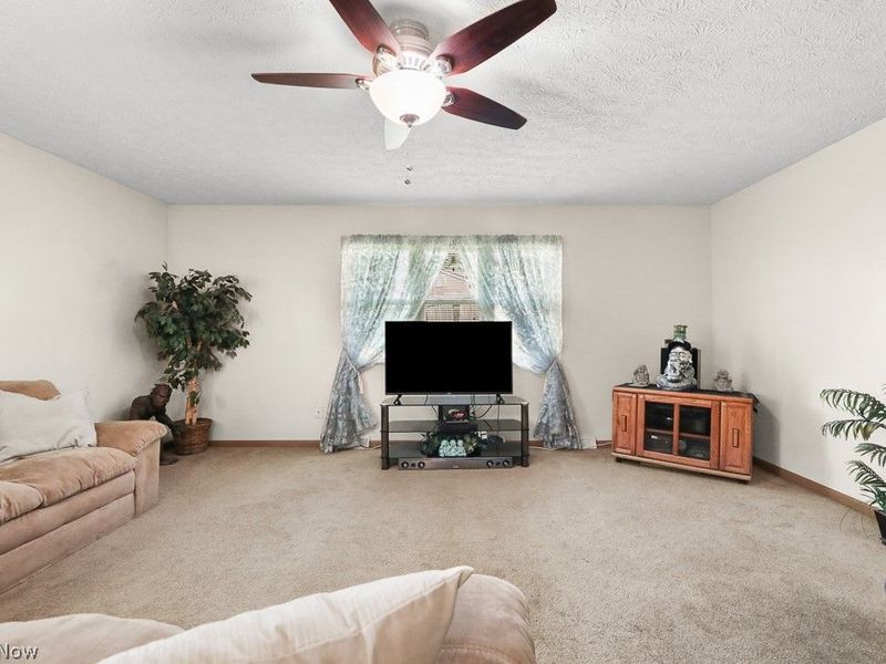 109 Monticello Circle, Elyria, OH 44035 Photo 20