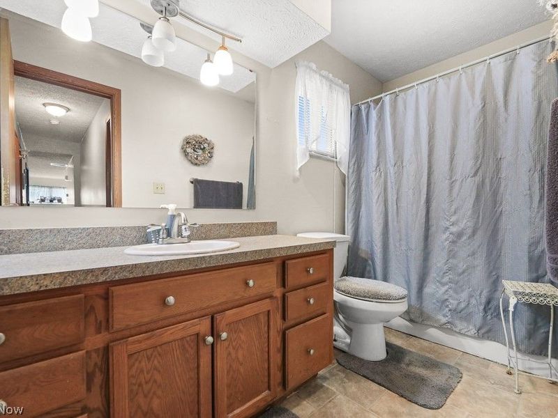 109 Monticello Circle, Elyria, OH 44035 Photo 30