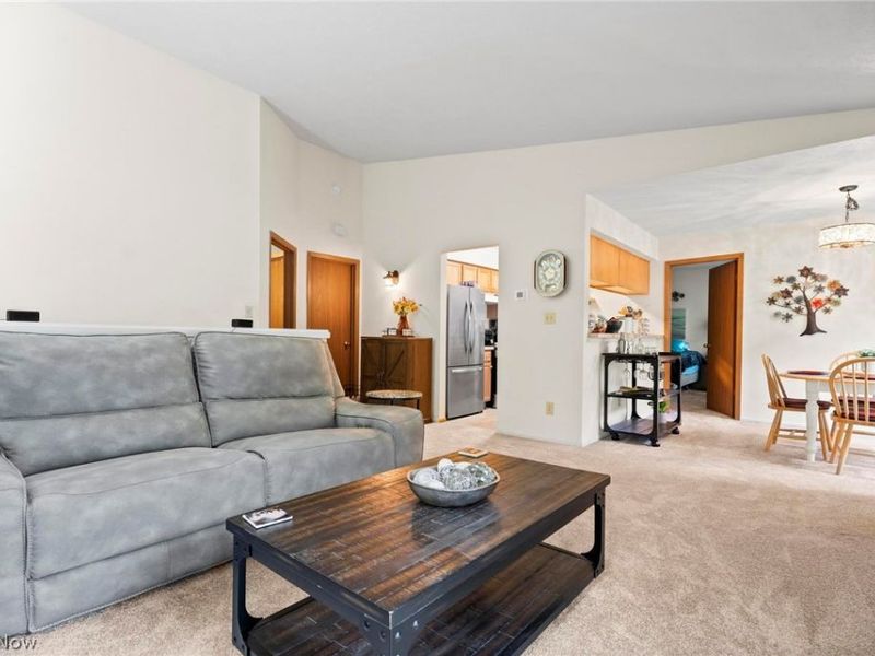 2002 Stoney Run Circle, Broadview Heights, OH 44147 Photo 3