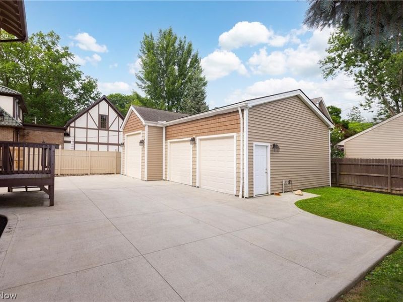 3530 Rocky River Drive, Cleveland, OH 44111 Photo 3