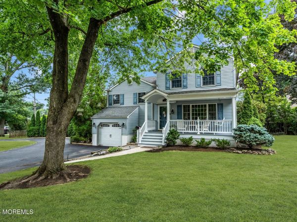 5 Spruce Drive, Shrewsbury Boro, NJ 07702
