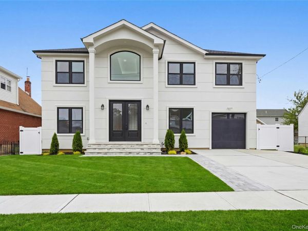 1104 Washington Avenue , Westbury, NY 11590