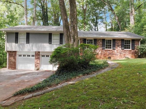 2940 Stonegate Trail, Atlanta, GA 30340