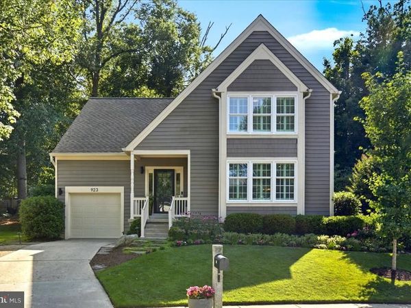 923 LANGDON COURT , ANNAPOLIS, MD 21403
