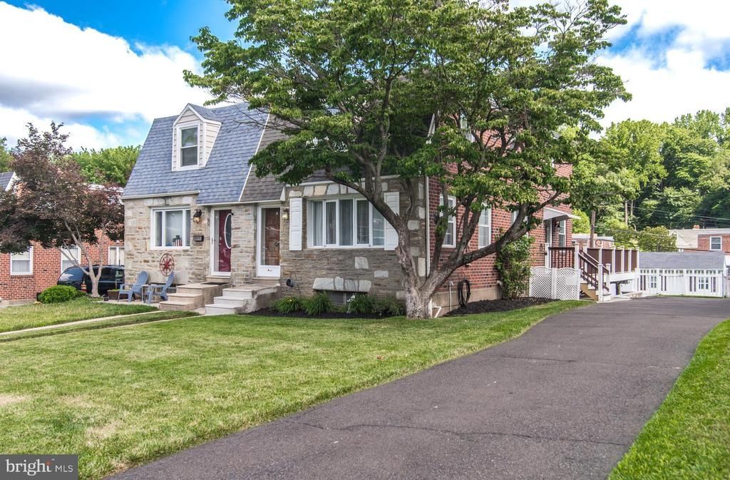 8606 Bridle Road, Philadelphia, PA 19115 Main Photo
