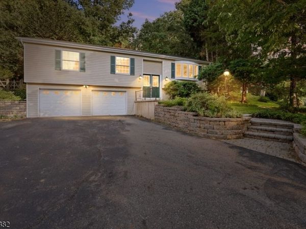 149 Philhower Ave, Califon, NJ 07830