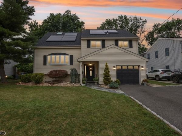 49 Sycamore St, Somerville, NJ 08876