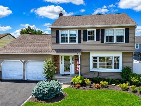 2117 Briarwood Ln, Union, NJ 07083